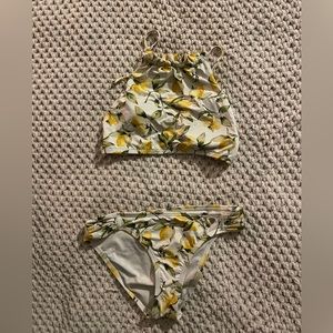 Lemon bikini